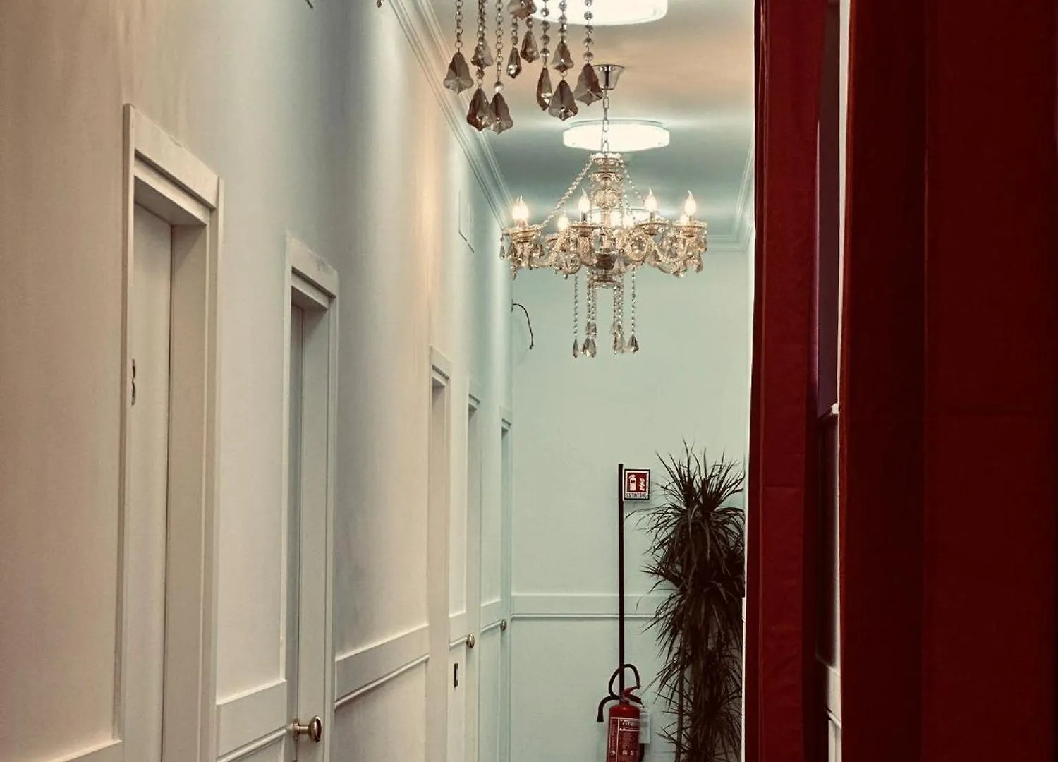 Rosa Italia Hotel Roma contacts